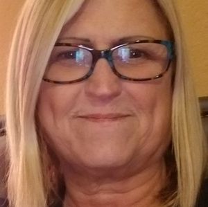 Meet your Posher, Vickie